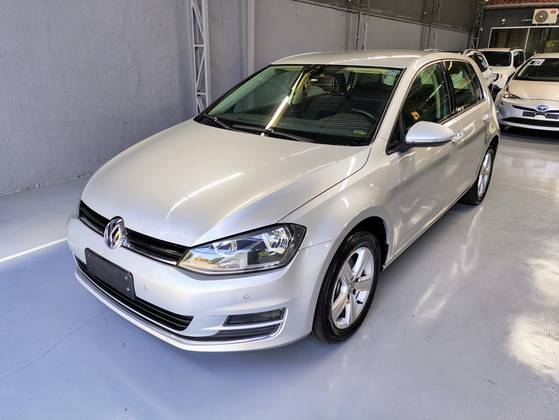 VOLKSWAGEN GOLF 1.4 TSI HIGHLINE 16V GASOLINA 4P AUTOMÁTICO